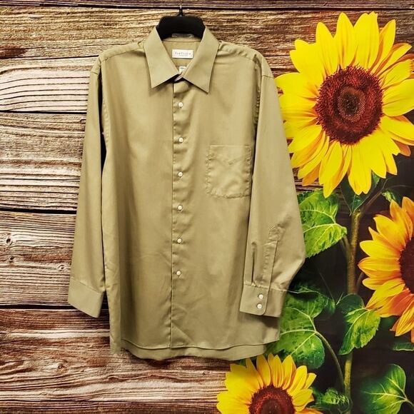 Van Heusen wrinkle free long sleeve dress 👔 shirt - Picture 1 of 4
